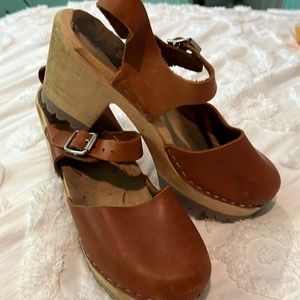 Mia abba clog EUC size 9 euro 40